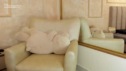 Snapshot of lilabeily chatting on 03.04.25 lila bailey online show from 03.04.25