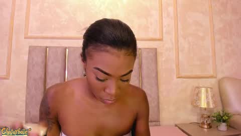 Snapshot of lilabeily chatting on 09.12.25 lila bailey online show from 09.12.25