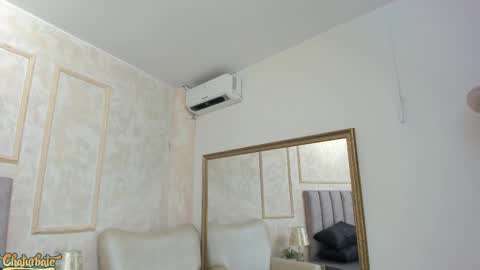 Snapshot of lilabeily chatting on 09.18.25 lila bailey online show from 09.18.25