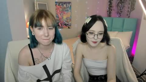 Snapshot of lilac_muse chatting on 05.08.26 Lili online show from 05.08.26