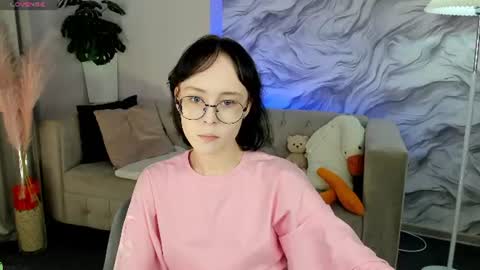 Snapshot of lilac_muse chatting on 06.29.26 Lili online show from 06.29.26