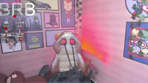 Snapshot of lilameow222 chatting on 06.18.26 Lila online show from 06.18.26