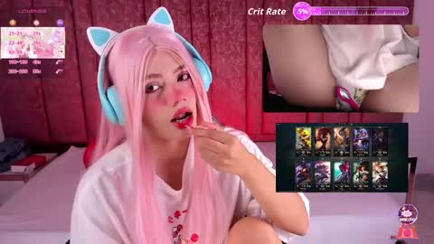 Snapshot of lilapop__ chatting on 10.24.25 Lila online show from 10.24.25