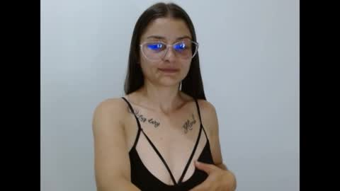 Snapshot of lilcoralinne_0 chatting on 05.31.26 Valeri Villalobos IG villa lobosvaleri online show from 05.31.26