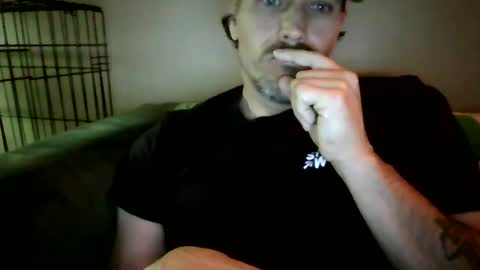 Snapshot of lildeer1980 chatting on 10.31.25 lildeer1980 online show from 10.31.25