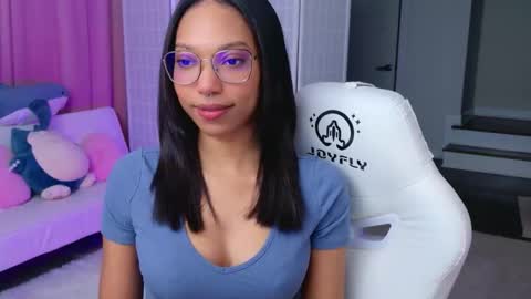 evie online show from 03.04.26