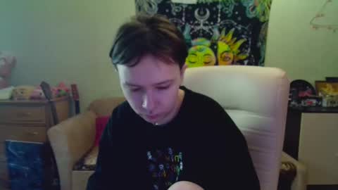 Snapshot of lileyfoxxx chatting on 12.09.24 Lil online show from 12.09.24