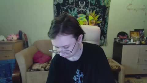 Snapshot of lileyfoxxx chatting on 12.19.24 Lil online show from 12.19.24