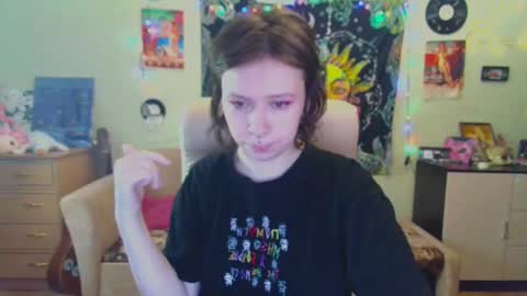 Snapshot of lileyfoxxx chatting on 01.01.25 Lil online show from 01.01.25