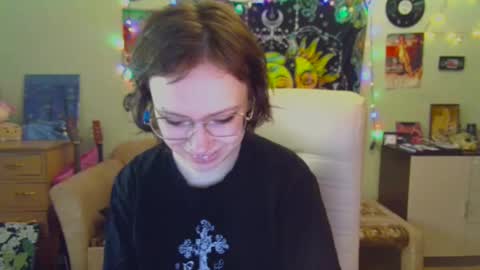 Snapshot of lileyfoxxx chatting on 01.09.25 Lil online show from 01.09.25