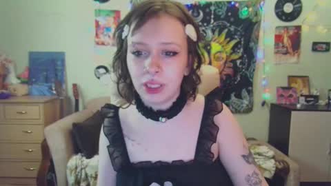 Snapshot of lileyfoxxx chatting on 01.16.25 Lil online show from 01.16.25