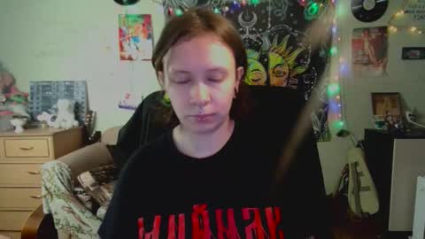 Snapshot of lileyfoxxx chatting on 09.10.25 Lil online show from 09.10.25