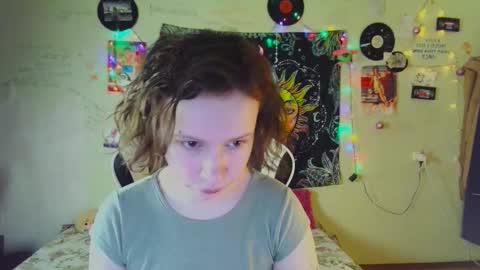 Lil online show from 12.22.25