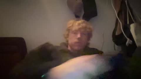 Snapshot of lilginge1 chatting on 01.05.25 lilginge1 online show from 01.05.25