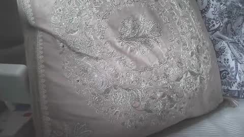 Snapshot of lilginge1 chatting on 10.02.25 lilginge1 online show from 10.02.25