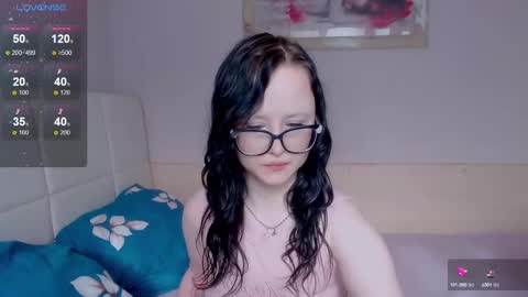 Nika and Lori online show from 01.28.25