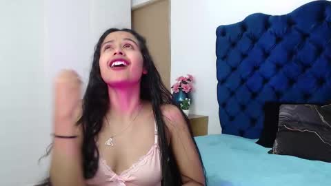 Snapshot of lili666_ chatting on 10.27.25 Lili online show from 10.27.25