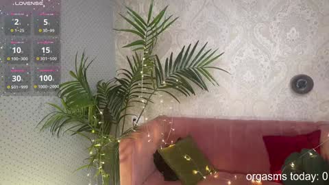 Lili online show from 12.30.24