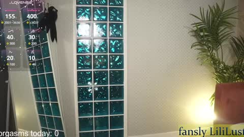 Lili online show from 01.25.25