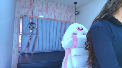 lili_evanss online show from 12.13.25