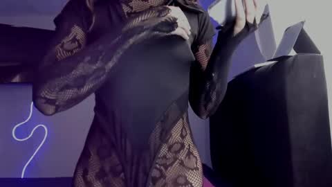 lili_evanss online show from 05.25.26