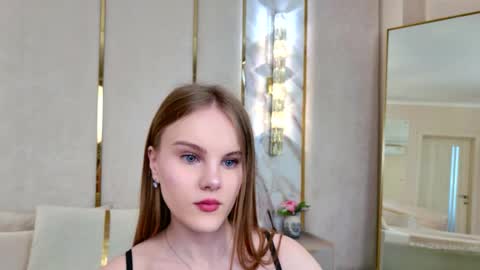 Snapshot of lili_lohan chatting on 05.25.26 lili_lohan online show from 05.25.26