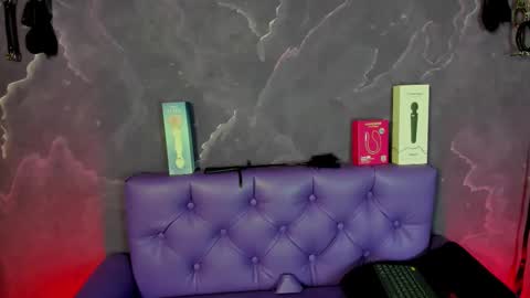 Snapshot of lili_milk20 chatting on 10.24.25 Lili online show from 10.24.25