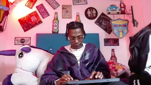 lili_roussi online show from 12.04.25