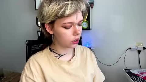 Lilian online show from 03.24.26