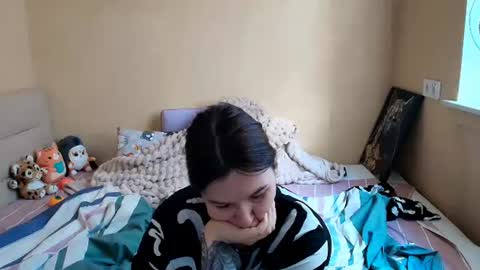 liliawoolf online show from 10.15.25