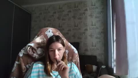 liliawoolf online show from 03.14.26