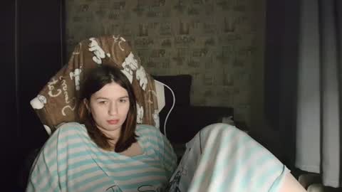 liliawoolf online show from 04.03.26