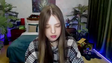 Lili Bakery online show from 12.13.24