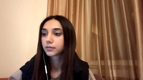 Lina online show from 09.29.25