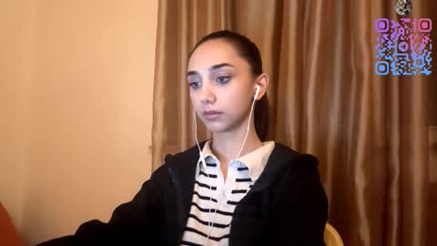 Lina online show from 10.15.25