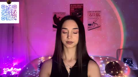 Lina online show from 04.12.26