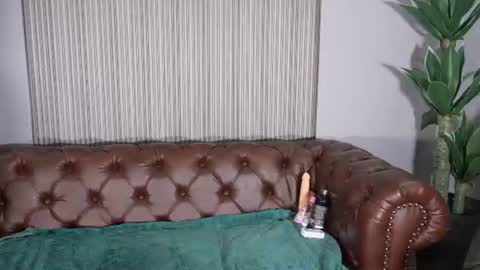 Snapshot of lilii_peach chatting on 06.30.26 lilii peach online show from 06.30.26