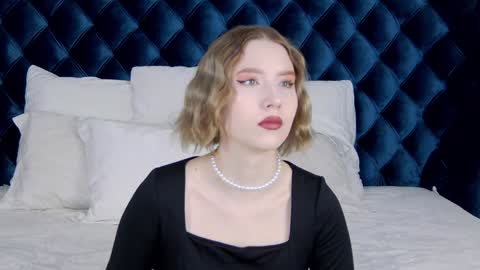 LiliLinn online show from 01.31.25