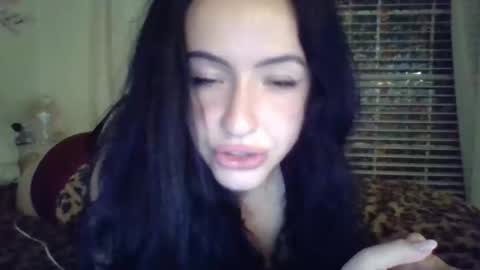 Snapshot of lililuvsy0u chatting on 05.18.26 lililuvsy0u online show from 05.18.26