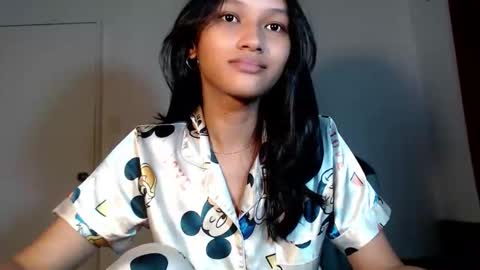 Snapshot of lilit_sensual chatting on 01.11.26 Chloe online show from 01.11.26