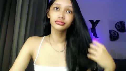 Snapshot of lilit_sensual chatting on 05.22.26 Chloe online show from 05.22.26