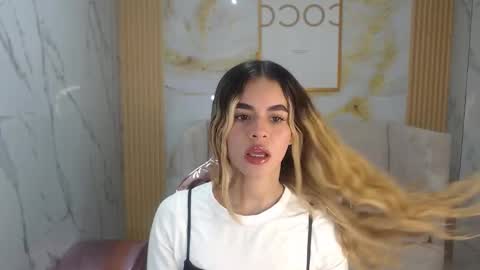 Snapshot of lilith4_s chatting on 10.01.25 Lilith online show from 10.01.25