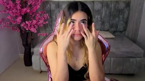 Snapshot of lilith4_s chatting on 10.23.25 Lilith online show from 10.23.25