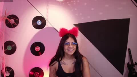 Snapshot of lilith_black_1 chatting on 09.24.25 Lilith and Khloe online show from 09.24.25