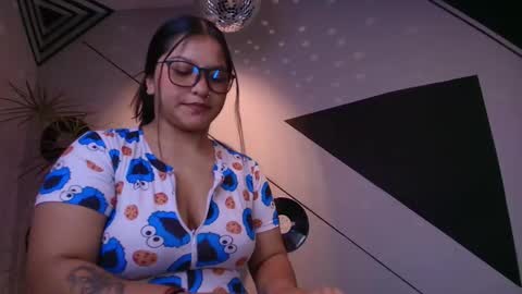 Snapshot of lilith_black_1 chatting on 10.14.25 Lilith and Khloe online show from 10.14.25