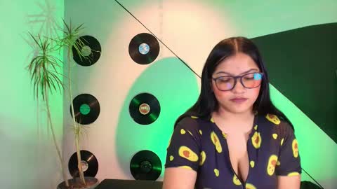 Lilith and Khloe  online show from 02.24.26