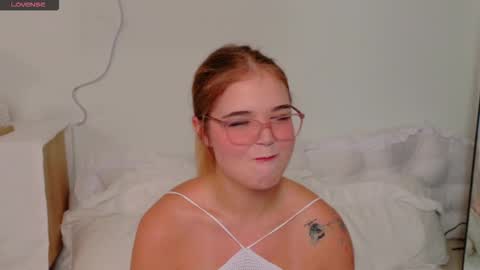 Lilith Bonheur online show from 12.04.25