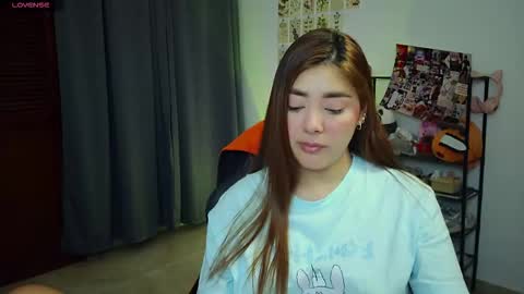 Snapshot of lilith_cruzz chatting on 02.13.26 Lilith online show from 02.13.26