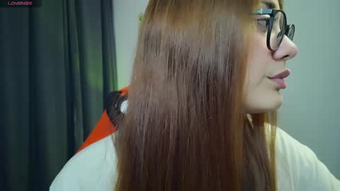 Snapshot of lilith_cruzz chatting on 02.18.26 Lilith online show from 02.18.26