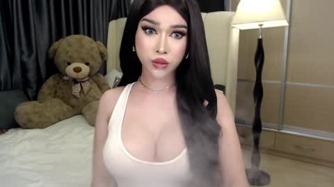 Snapshot of lilith_mazikeen69 chatting on 01.26.25 QUEEN LILITH BORBON online show from 01.26.25